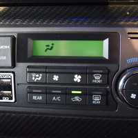 6635　平成30年式 ハイエースバン ワイドボディ ダークプライム　2WD 2,700cc ガソリン車 5人乗り 3.8万kmのサムネイル