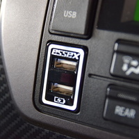 6635　平成30年式 ハイエースバン ワイドボディ ダークプライム　2WD 2,700cc ガソリン車 5人乗り 3.8万kmのサムネイル