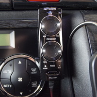 6629　平成25年式 ハイエースバン S-GL リムジン7　3ナンバー 2WD 2,000cc ガソリン車 7人乗り 4.4万kmのサムネイル