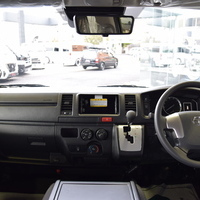 新車 8型ハイエース DX  2WD 2,000cc ガソリン車 4ナンバー 3/6人乗りのサムネイル