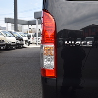 6267　8型ハイエース ダークプライムS 2WD 2800cc ディーゼル車 2/5人乗り ブラックマイカのサムネイル