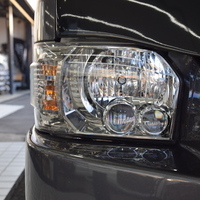 6635　平成30年式 ハイエースバン ワイドボディ ダークプライム　2WD 2,700cc ガソリン車 5人乗り 3.8万kmのサムネイル