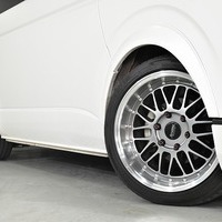 6587 令和5年式 ハイエース ワゴンGL   2WD 2,700cc (ガソリン車)  10人乗車  2.0万km 車検:令和8年11月23日のサムネイル