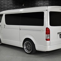 6587 令和5年式 ハイエース ワゴンGL   2WD 2,700cc (ガソリン車)  10人乗車  2.0万km 車検:令和8年11月23日のサムネイル