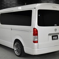 6587 令和5年式 ハイエース ワゴンGL   2WD 2,700cc (ガソリン車)  10人乗車  2.0万km 車検:令和8年11月23日のサムネイル