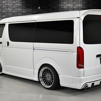 3584 令和4年式 ハイエース スーパーGL 2WD 2,800cc (ディーゼル車) 2/5人乗車 0.7万km 車検令和9年2月12日のサムネイル