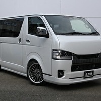 6568【新型】ハイエース スーパーGL ダークプライムⅡ 2WD 2,800cc (ディーゼル) 5人乗車 9kmのサムネイル