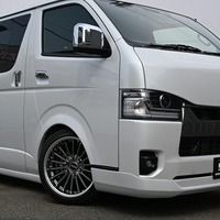 6568【新型】ハイエース スーパーGL ダークプライムⅡ 2WD 2,800cc (ディーゼル) 5人乗車 9kmのサムネイル