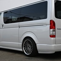 6568【新型】ハイエース スーパーGL ダークプライムⅡ 2WD 2,800cc (ディーゼル) 5人乗車 9kmのサムネイル