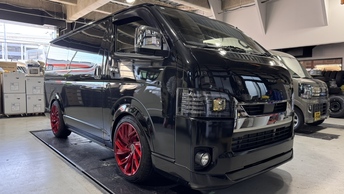 CRS横浜　ハイエース　内装、外装イメチェンカスタム