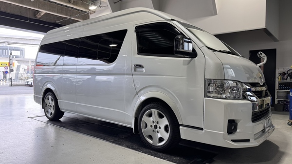 CRS横浜　ハイエース　ハイエース＆キャラバンカスタム紹介