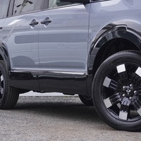 6470　【新車登録済み未使用車】改良後モデル 令和8年式 三菱 デリカD5 P 4WD 2,200㏄ ディーゼル車 走行距離18キロ 車検令和11年2月のサムネイル