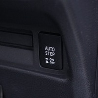 6470　【新車登録済み未使用車】改良後モデル 令和8年式 三菱 デリカD5 P 4WD 2,200㏄ ディーゼル車 走行距離18キロ 車検令和11年2月のサムネイル