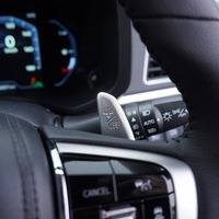 6470　【新車登録済み未使用車】改良後モデル 令和8年式 三菱 デリカD5 P 4WD 2,200㏄ ディーゼル車 走行距離18キロ 車検令和11年2月のサムネイル