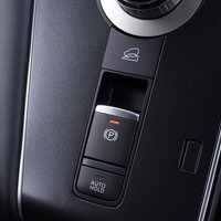 6470　【新車登録済み未使用車】改良後モデル 令和8年式 三菱 デリカD5 P 4WD 2,200㏄ ディーゼル車 走行距離18キロ 車検令和11年2月のサムネイル