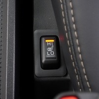 6470　【新車登録済み未使用車】改良後モデル 令和8年式 三菱 デリカD5 P 4WD 2,200㏄ ディーゼル車 走行距離18キロ 車検令和11年2月のサムネイル