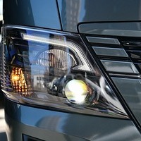 5882.令和8年式 キャラバン グランドプレミアムGX 寒冷地仕様 4WD 2,400cc ディーゼル車 走行30キロ 新車未登録のサムネイル