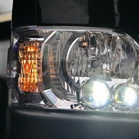 6340.令和8年式 ハイエースバン DX 2WD 2,000cc ガソリン車 走行7キロ 新車未登録のサムネイル