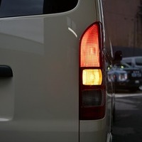 6273.令和8年式 ハイエースバン DX 2WD 2,000cc ガソリン車 走行20キロ 新車未登録のサムネイル