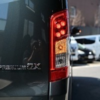 5882.令和8年式 キャラバン グランドプレミアムGX 寒冷地仕様 4WD 2,400cc ディーゼル車 走行30キロ 新車未登録のサムネイル