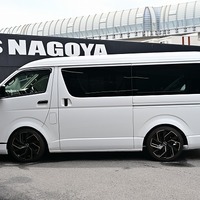 5104. 平成26年式 ハイエース  ワゴンGL 2WD 2,700㏄ ガソリン車 10人乗り 走行1,2万キロ 検査1年付きのサムネイル