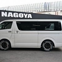 6620.令和8年式 9型ハイエースバン スーパーGL DP2 2WD 2,000cc ガソリン車 走行9キロ 新車未登録のサムネイル