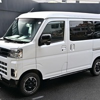 6738.令和7年式 アトレー RS 4WD 660cc ガソリン車 走行1.5万キロ 車検令和9年4月のサムネイル