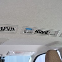 6340.令和8年式 ハイエースバン DX 2WD 2,000cc ガソリン車 走行7キロ 新車未登録のサムネイル