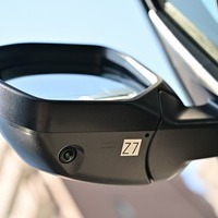 5882.令和8年式 キャラバン グランドプレミアムGX 寒冷地仕様 4WD 2,400cc ディーゼル車 走行30キロ 新車未登録のサムネイル