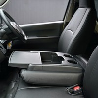 6273.令和8年式 ハイエースバン DX 2WD 2,000cc ガソリン車 走行20キロ 新車未登録のサムネイル