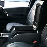 6620.令和8年式 9型ハイエースバン スーパーGL DP2 2WD 2,000cc ガソリン車 走行9キロ 新車未登録のサムネイル