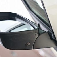 6273.令和8年式 ハイエースバン DX 2WD 2,000cc ガソリン車 走行20キロ 新車未登録のサムネイル