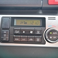 5104. 平成26年式 ハイエース  ワゴンGL 2WD 2,700㏄ ガソリン車 10人乗り 走行1,2万キロ 検査1年付きのサムネイル