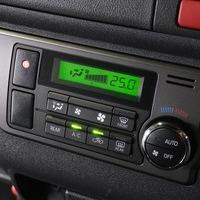 6686 令和4年式 ハイエース スーパーGL ダークプライムⅡ  2WD 2,800cc (ディーゼル車)  2/5人乗車  2.7万km　のサムネイル