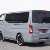 6634　令和6年式　キャラバン　GRANDプレミアムGX　2WD　2000cc　ガソリン車　5人乗り　0.3万kmのサムネイル