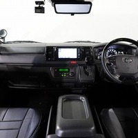 6686 令和4年式 ハイエース スーパーGL ダークプライムⅡ  2WD 2,800cc (ディーゼル車)  2/5人乗車  2.7万km　のサムネイル