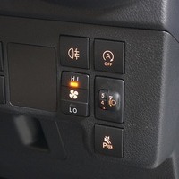5999 タウンエースバン GL  4WD 1,500cc (ガソリン車)  2/5人乗車のサムネイル