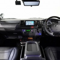6687 令和5年式 ハイエース スーパーGL ダークプライムⅡ  4WD 2,800cc (ディーゼル車)  2/5人乗車 4.8万kmのサムネイル