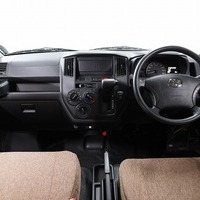 5999 タウンエースバン GL  4WD 1,500cc (ガソリン車)  2/5人乗車のサムネイル