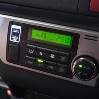 6718 令和6年式 ハイエース スーパーGL  2WD 2,000cc (ガソリン車)  2/5人乗車  2.6万km　のサムネイル