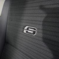 6384 8型ハイエース スーパーGL ダークプライムS  4WD 2,800CC ディーゼル車 4ナンバー 2/5人乗りのサムネイル