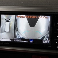 6718 令和6年式 ハイエース スーパーGL  2WD 2,000cc (ガソリン車)  2/5人乗車  2.6万km　のサムネイル