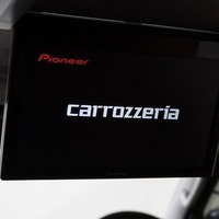 6718 令和6年式 ハイエース スーパーGL  2WD 2,000cc (ガソリン車)  2/5人乗車  2.6万km　のサムネイル