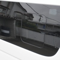 6090【内装架装車 14人→10人】ハイエース コミューターGL 2WD 2,800cc (ディーゼル) 10人乗車 95kmのサムネイル
