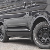 6450　令和3年式　リムジン7　ハイエース　スーパーGL　ダークプライムⅡ　2WD　2000cc　ガソリン車　7人乗り　4.7万kmのサムネイル