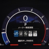 6517【新型】ハイエース ワゴンGL 2WD 2,700cc (ガソリン) 10人乗車 9kmのサムネイル