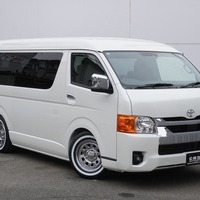 5188【内装架装車 ベッドキットV タイプ2】ハイエース ワゴンGL 2WD 2,700cc (ガソリン) 10人乗車 17kmのサムネイル
