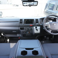 6348　オリジナルPKG　ハイエース　DX　2WD　2000cc　ガソリン車　6人乗りのサムネイル