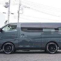 6013　令和7年式　キャラバン　GRANDプレミアムGX　2WD　2400cc　ディーゼル車　5人乗り　10kmのサムネイル