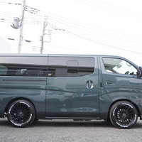 6013　令和7年式　キャラバン　GRANDプレミアムGX　2WD　2400cc　ディーゼル車　5人乗り　10kmのサムネイル